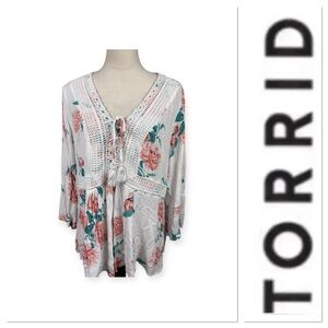 Torrid floral print gauze top with crochet trim size 2-2X/18-20